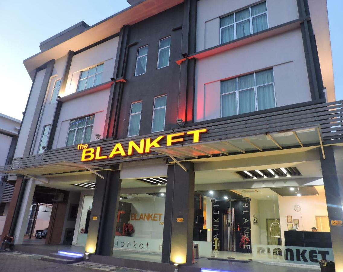 โรงแรมเดอะ แบล็งเก็ต เซเบรัง จายา เพราย ภายนอก รูปภาพ
